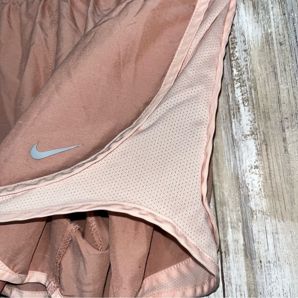 Nike Peachy Pink Tempo Shorts - Picture 4 of 6